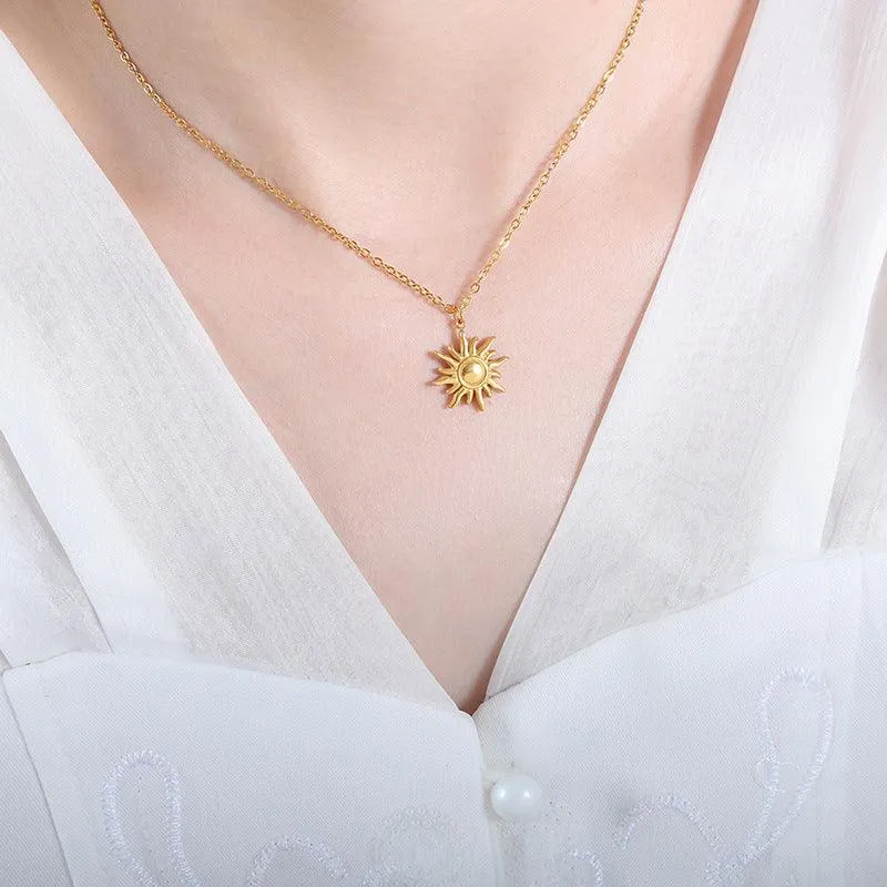 British Style Luxury Sun Pendant Necklace