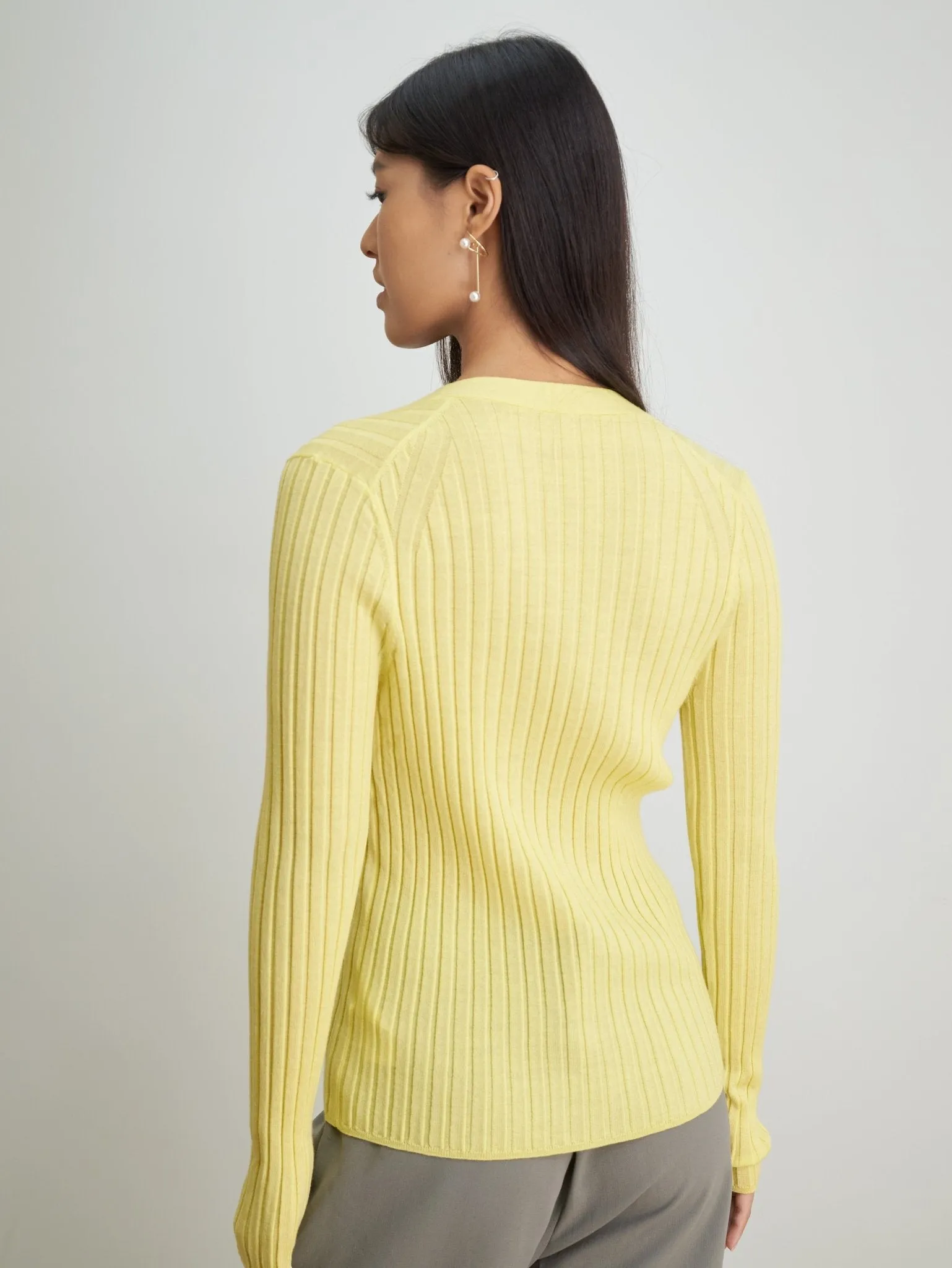 WENDY merino wool slim-fit cardigan (Yellow)